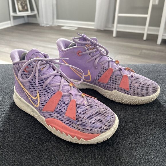 Nike Kyrie 7 GS 'Daughters' Basketball Shoes Size Youth 6.5 Women's 8 - Picture 3 of 9